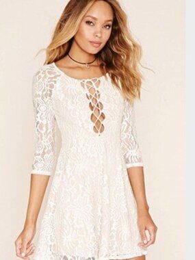 Forever 21 Ivory Nude Floral Lace 3/4 Sleeves Laceup Front Dress Medium M